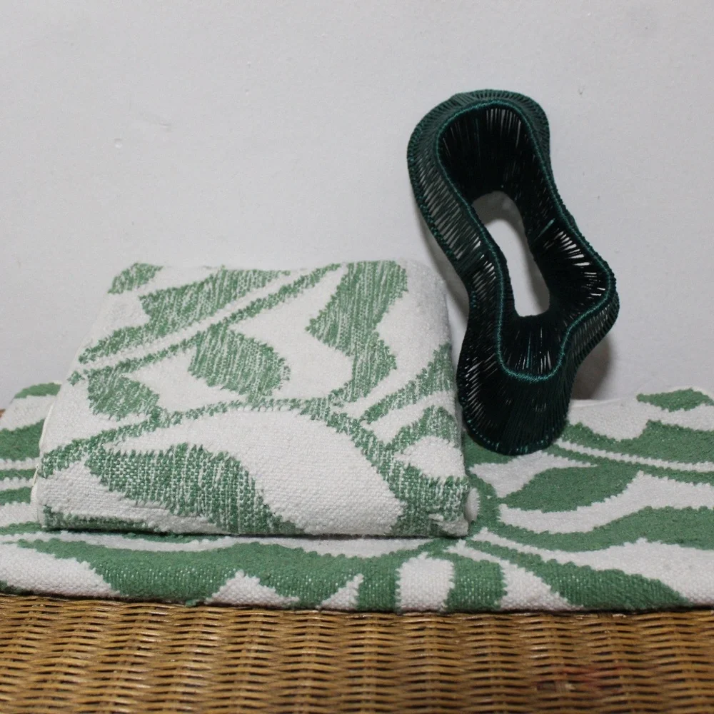 Williams Sonoma Green Botanical Pillow Covers – Set of 2 (approx. 20